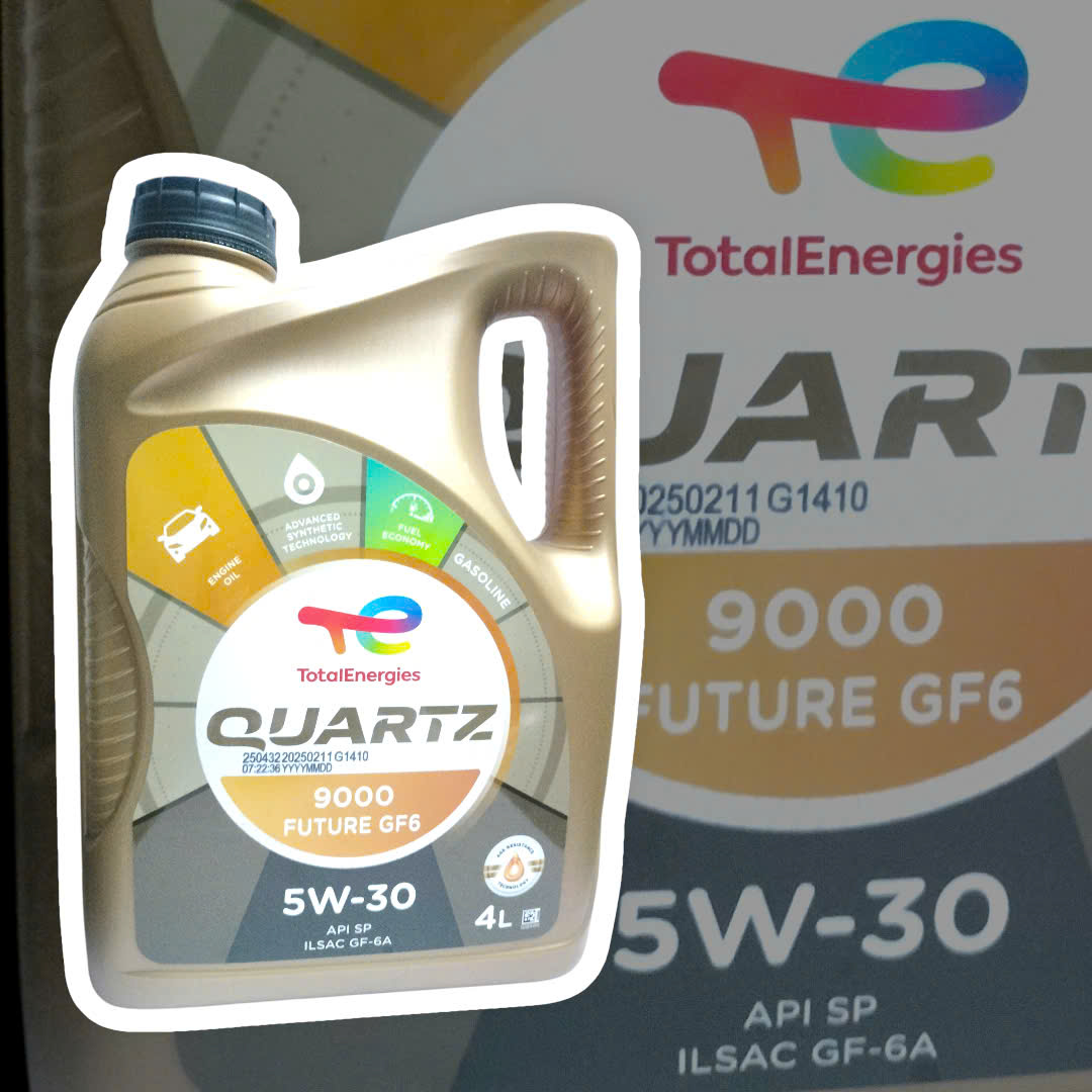 Dầu động cơ xe ô tô TOTAL QUARTZ 9000 FUTURE 5W30
